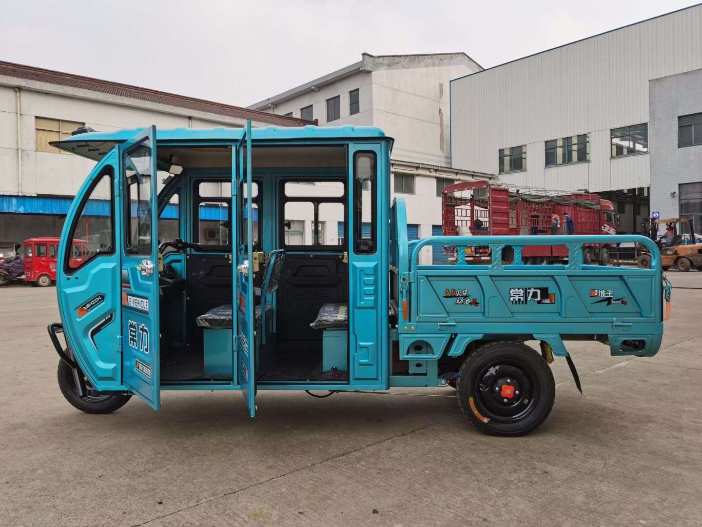 Chang li China wholesale Cargo tricycle powered by battery Good trike three wheel electric tricycle fully enclosed for adult