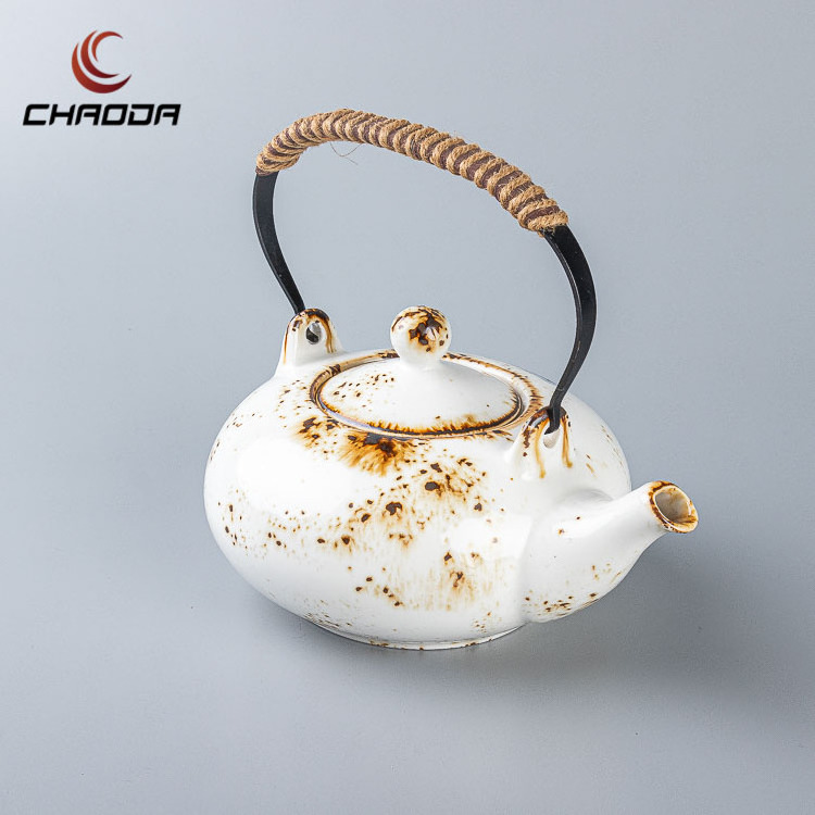 Factory Supplier Retro Design Kitchen Popular Chinese Style Ceramic Teapot