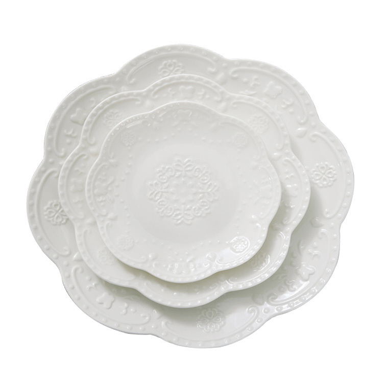 Wholesale Wedding Pottery 3 Pcs Fine Embossed Ceramic Dinner Sets Decorative Charger Plate