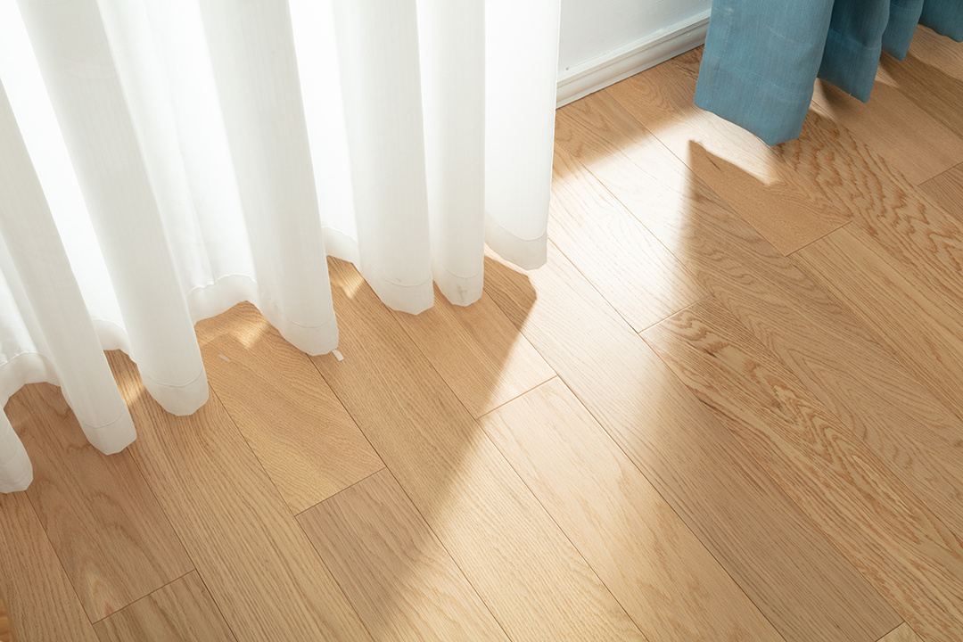 Waterproof Durable Engineered White  European Oak timber parquet Solid  Hardwood Wood Indoor Flooring