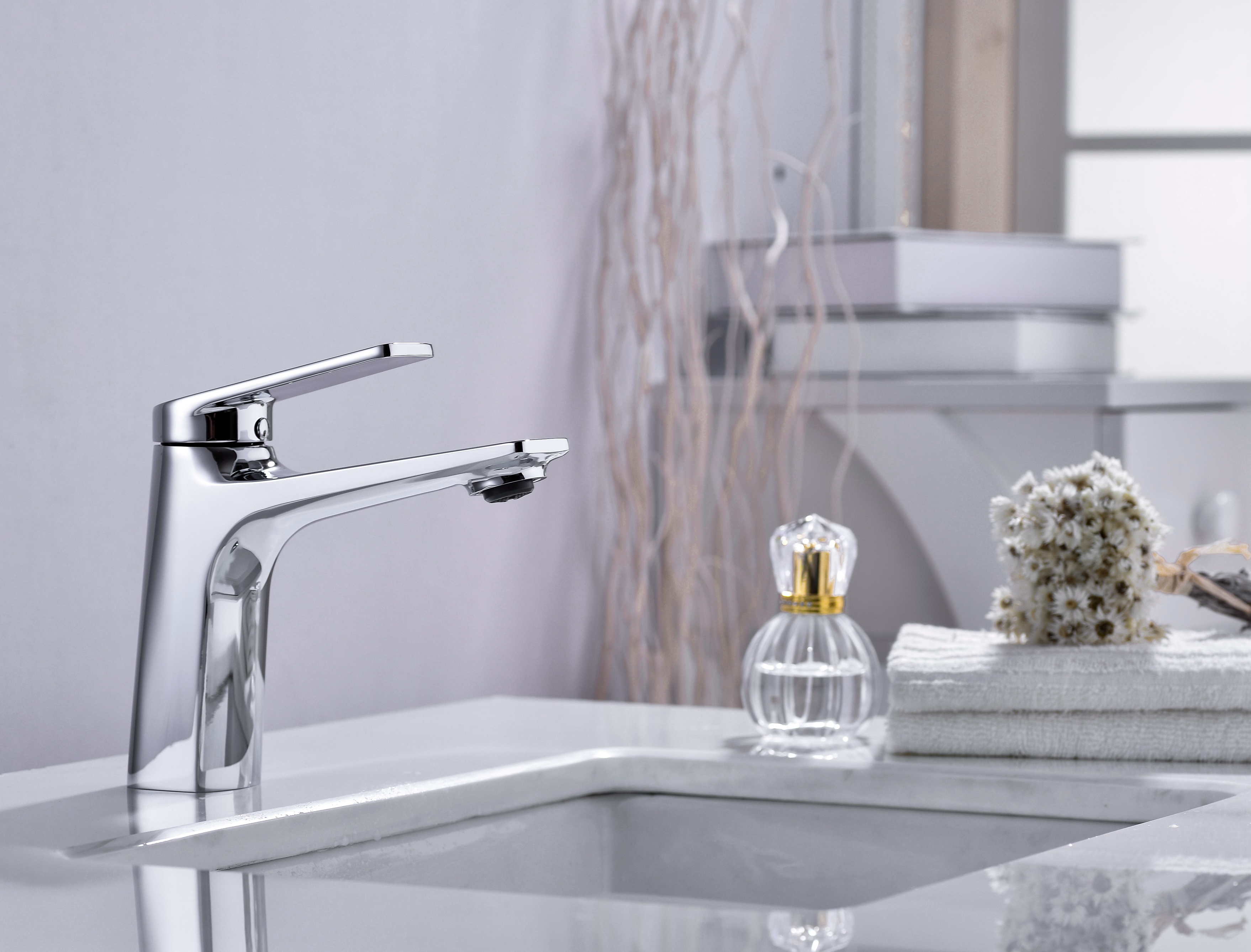 Modern High Quality Low Price Single Handle Bathroom Basin Faucet