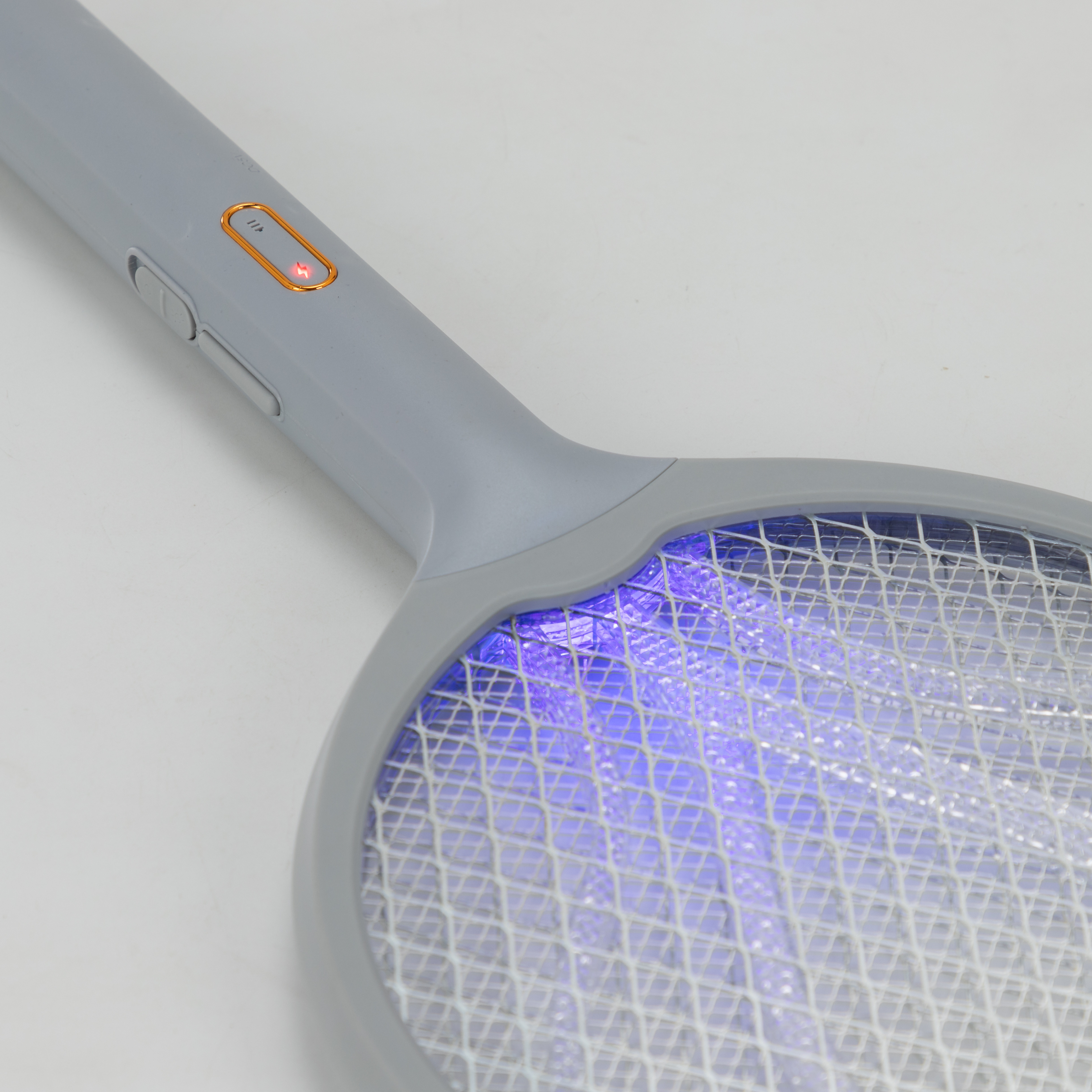 Hot Sale Electric fly swatter rechargeable mosquito racket with torch