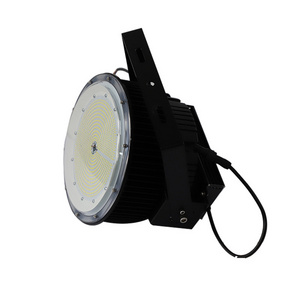 Ip65 Outdoor Floodlights Sports Field Lighting Round Height Power 300-1000w Portable Floodlight