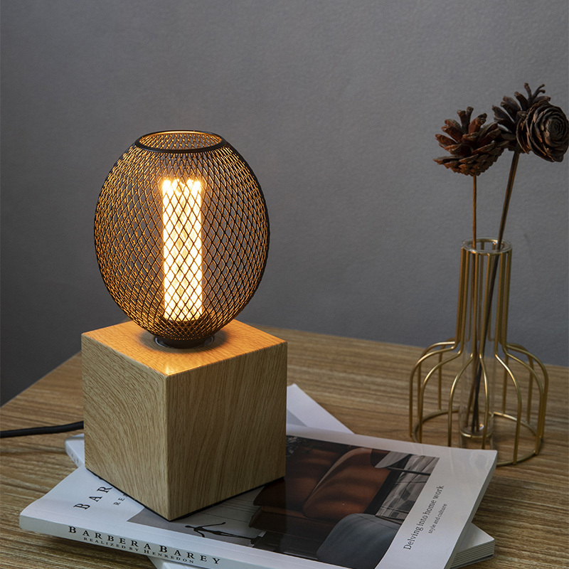 High Quality Creative Vintage Lamp Nordic Wooden Art Iron Led Desk Lamp Bedside  Reading Table Lamp