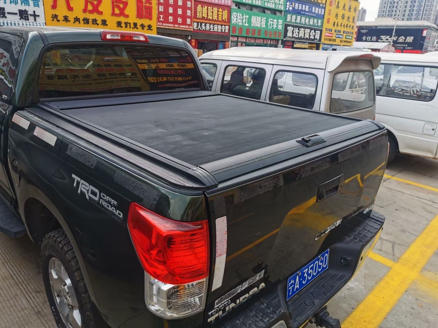 Aluminum rear cover Offroad hard top Pickup Truck Bed Covers with lock for TOYOTA Hilux