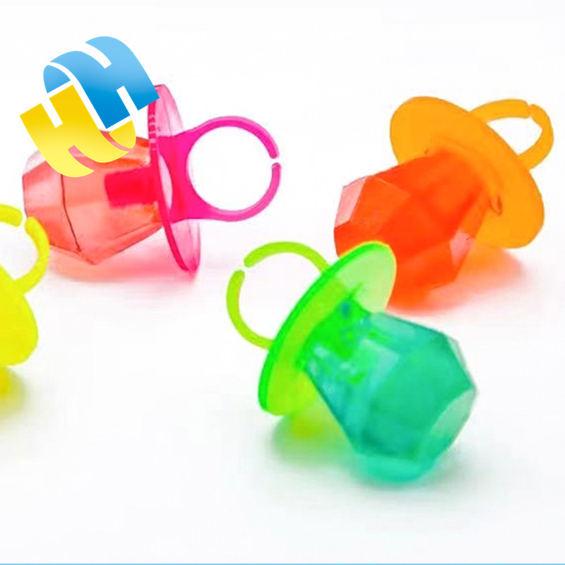 Diamond sugar ring toy pacifier candy diamond ring pop hard candy hard lollipop candy