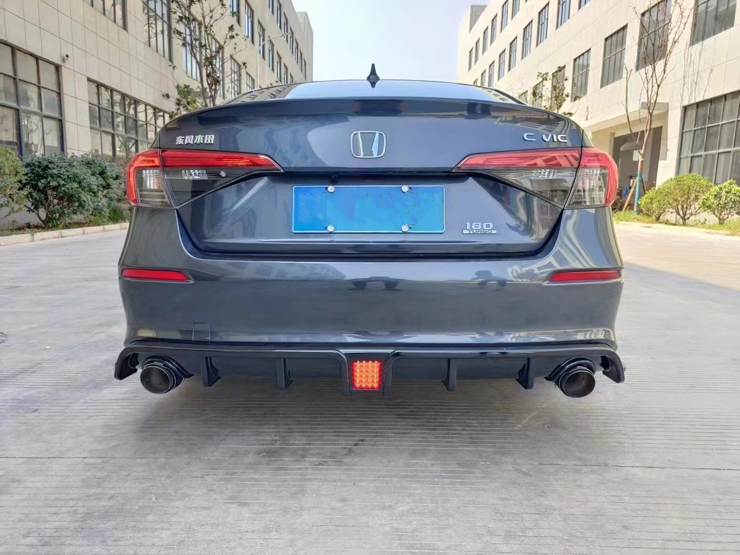 New Style modified upgraded LED rear diffuser auto parts accessories rear diffuser for Honda 11th gen Civic 2022