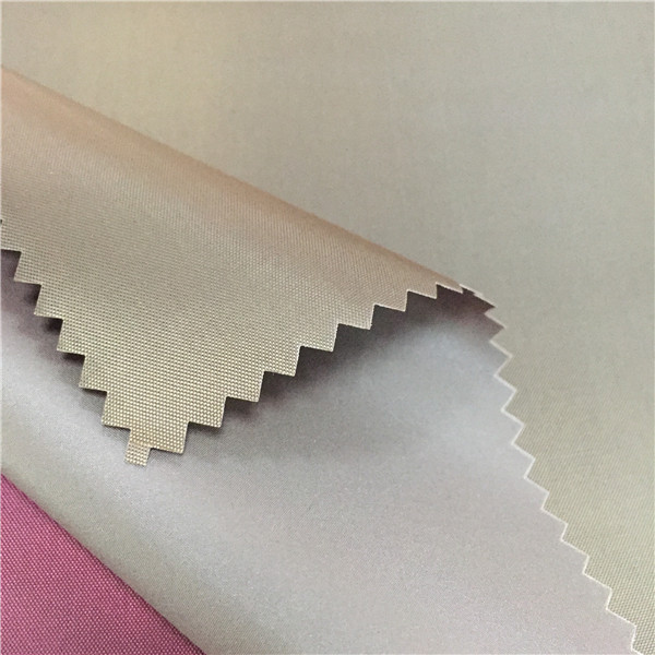 China Fabric Factory Wholesale 300d 600d 900d Waterproof Polyester Pu Coated Pvc Coating Oxford Fabric For Bags Tent Material