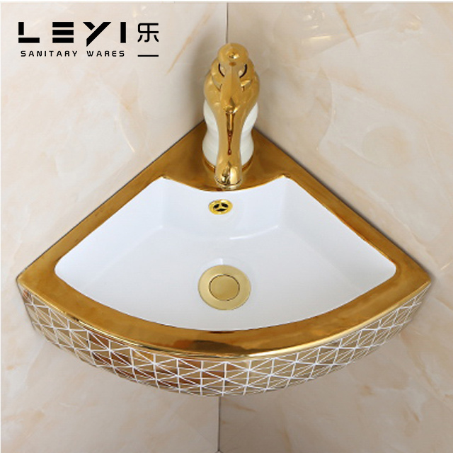 2021 Hot sale  Bathroom Luxury Gold  Triangular Basin Corner Basin Wall Sink Basin Bathroom Sink