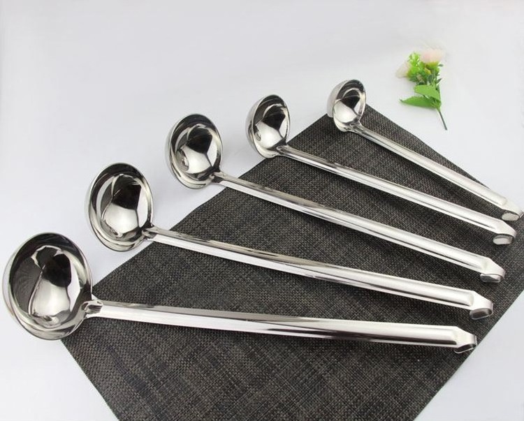 High Quality Cooking Utensils classic stainless steel long handle soup spoon ladle