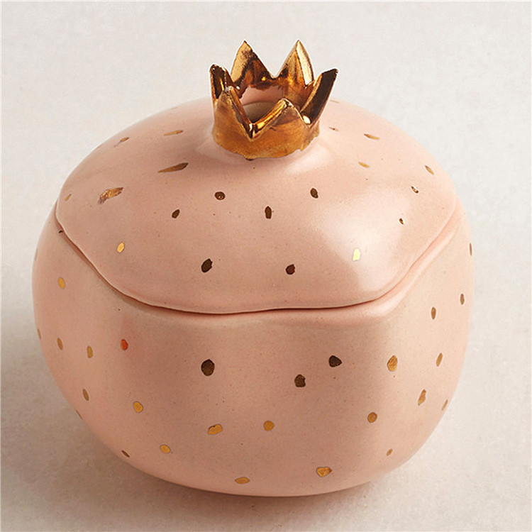 Unique creative design luxurious gift gold decor home hotel candles bowl luxury candle vessels ceramic candle jar with lid