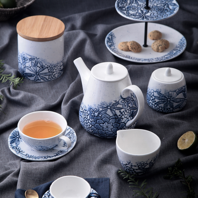 Chaozhou supplier porcelain table ware set arbia tea pot coffee cup tea cup saucer for party