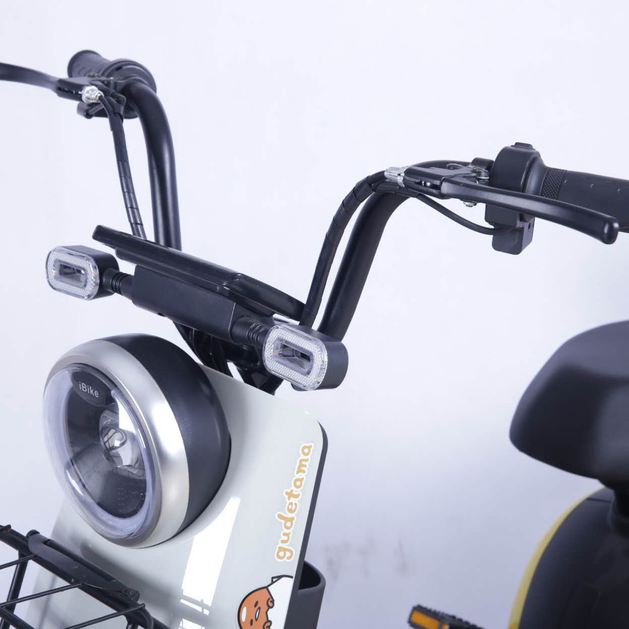 China Manufacture 48v 500W Stylish 2-Wheel Electric Scooter Exclusively Designed for Ladies E-Bike Option