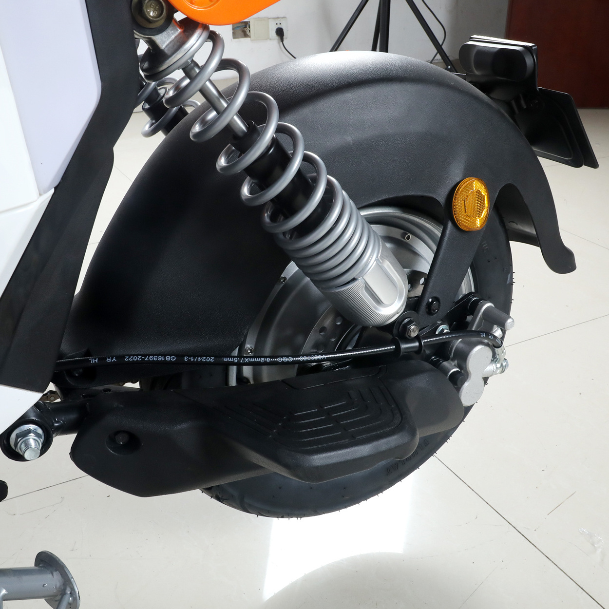 Factory Direct Strong Niu Chinese Electric Scooter with Battery High Quality Product