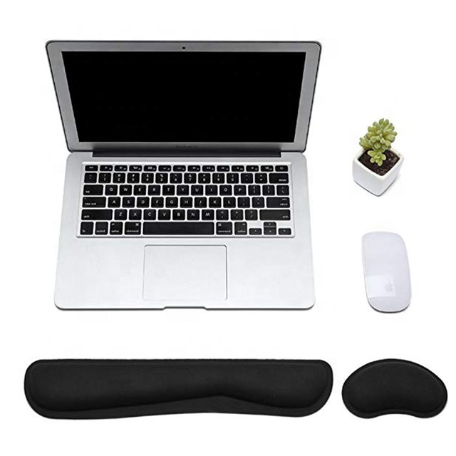 Custom Comfortable Computer Laptop Pain Relief Non-slip PU Rubber Base Keyboard silicone Mouse Pads With Wrist Rest