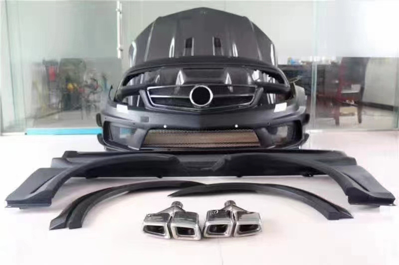 Upgrade to C63 Black Series front rear bumper engine hood side skirt rear spoiler body kit for Mercedes Benz C-class W204