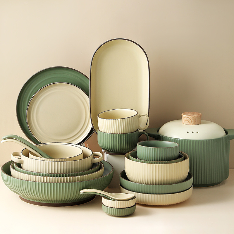 Wholesale matte embossed stripe morden european hotel restaurant crockery dinner sets custom ceramic dinnerware