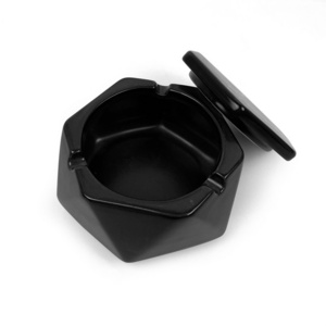 smokeless ashtray Lip Ashtray Ceramic Black Custom porcelain cigar ashtray with Lids  custom