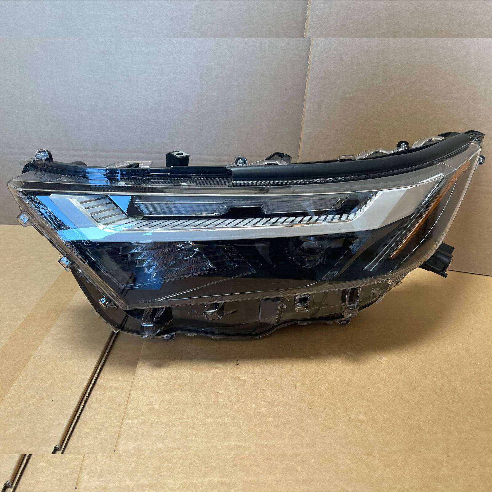 Factory Direct Price Car Body System For Toyota 2021 2022 2023 rav4 headlight XLE OEM 81150-42D80 LED Headlamps Without Bulbs