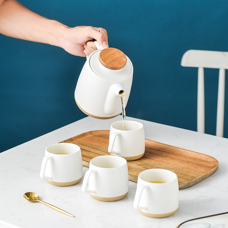 Japanese Style White Black Ceramic Tea Sets With Wood Lid Porcelain Teapot And 4 Cups Set