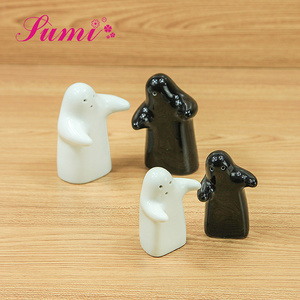 Wholesale personalized restaurant ceramic salt and pepper shaker for kitchen