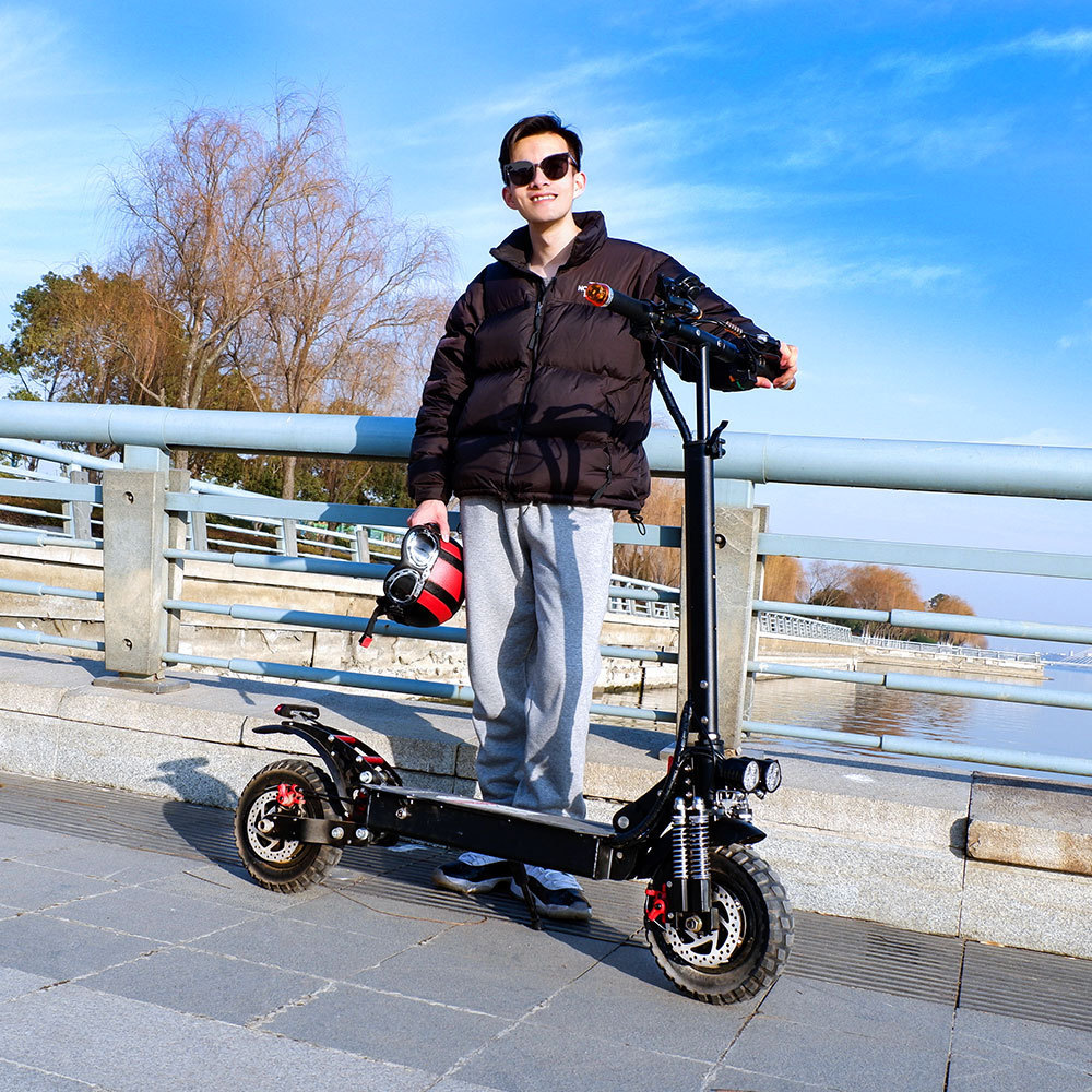 Newest Model Europe Warehouse Powerful Off Road 52V 20Ah 2400W  4000W Adult Dual Motor Foldable Dualtron Electric Scooter