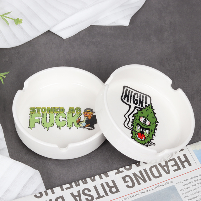 Ceramic Funny Ashtray Handmade Cool Fancy Porcelain Ceramic Smoking Ashtrays for Cigarettes Ash Tray for Home Office Decoration