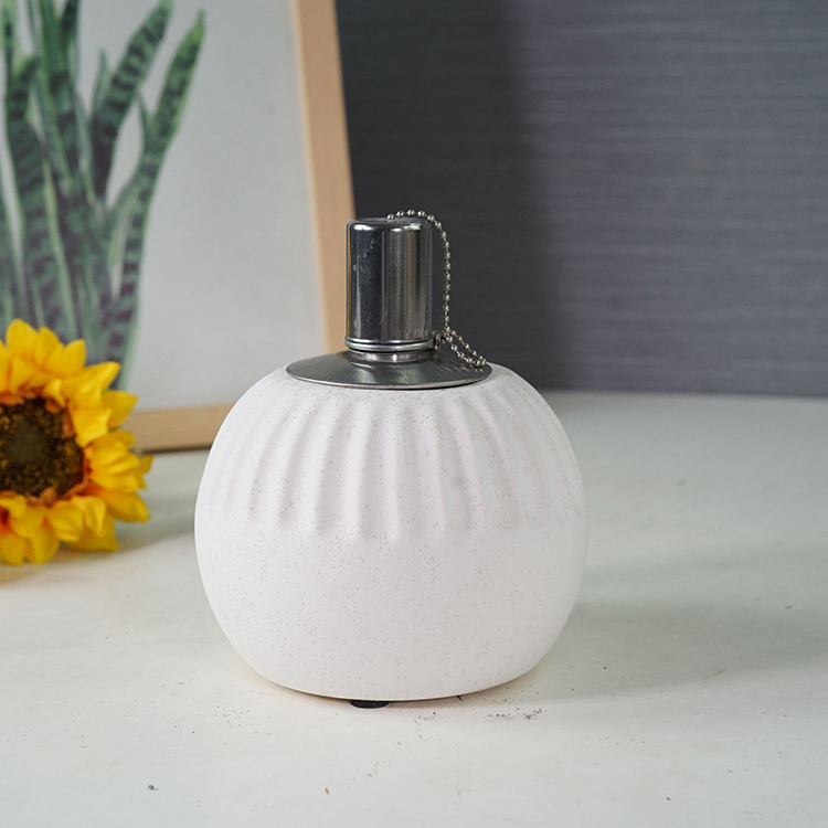 Wholesale modern home decor luxury white porcelain aroma fragrance oil catalytic lamp essential ceramic oil burner