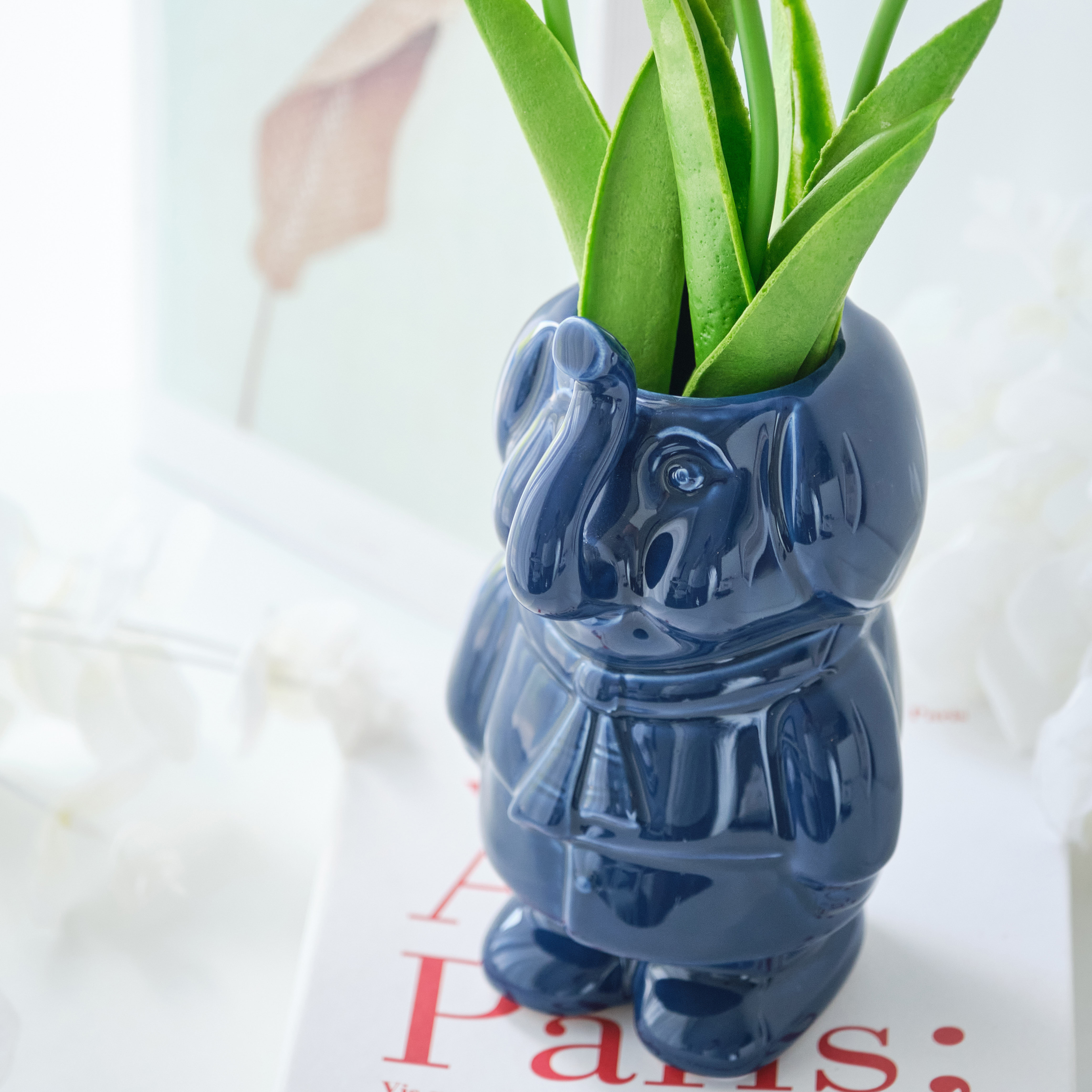 Customization Home Desktop Decorative Flower Vase Modern Design Elephant Ceramic Plant Vases Decor