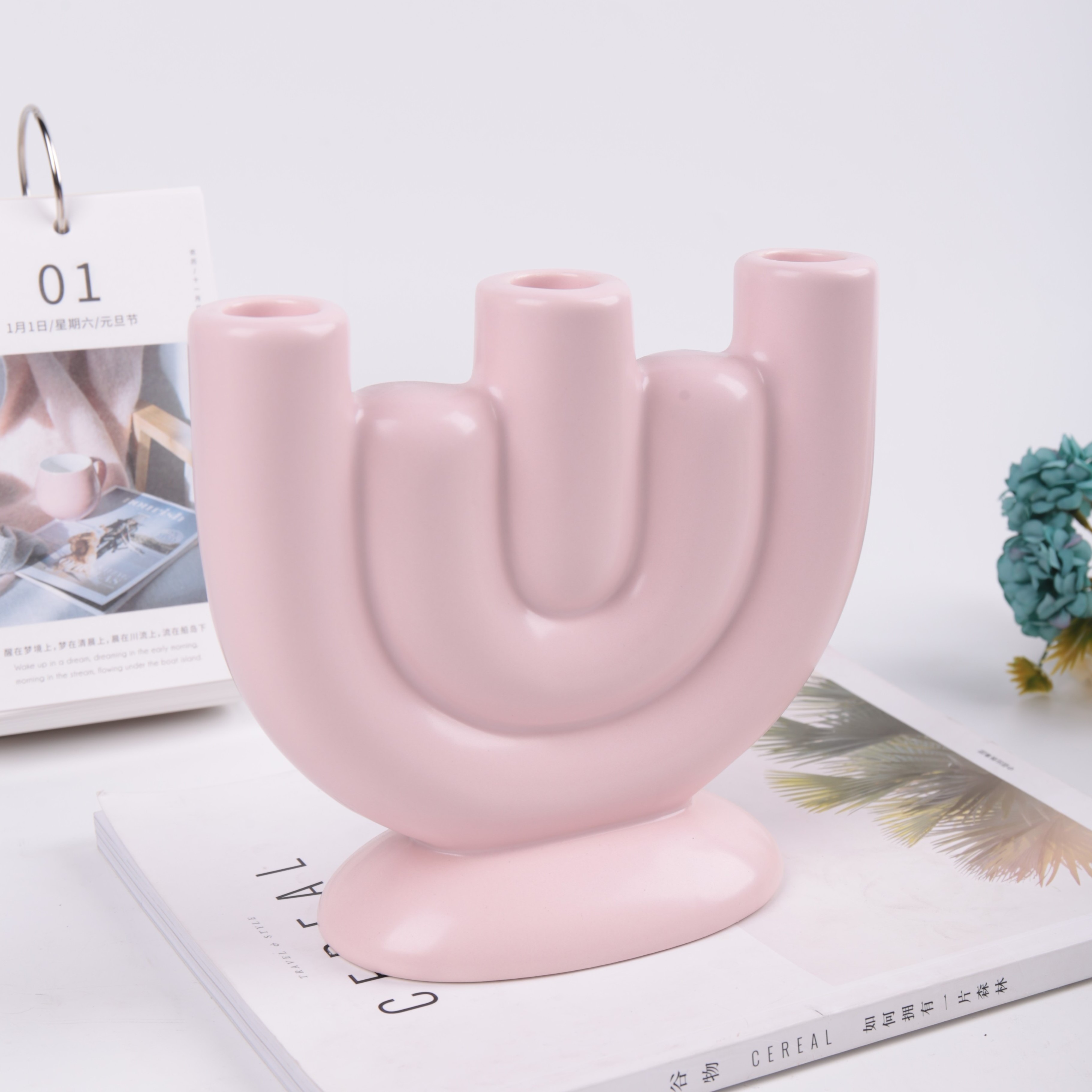 Wholesale wedding empty candlestick Modern style pink candle holders ceramic candelabra