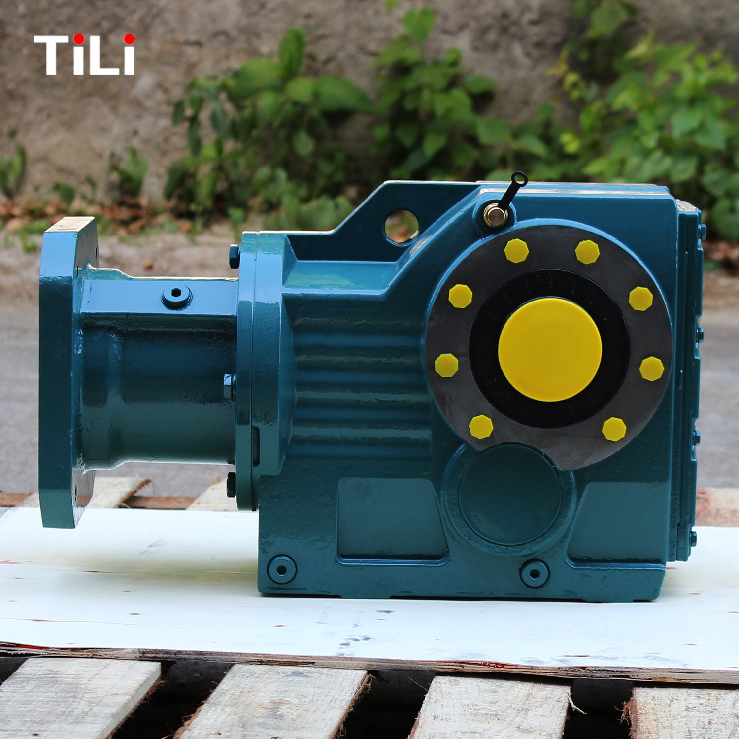 TILI K Series Helical Bevel Speed Reducer Box Transmission Part For Plastic Machines 1400Rpm 220v Speed Reduce Gear Box