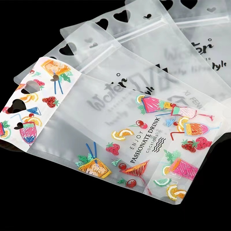 Translucent Hand Held Zipper Plastic Drinking Bags Clear Juice Drink Doypack Pouches with Straws Bag for Bride to Be Party Decor