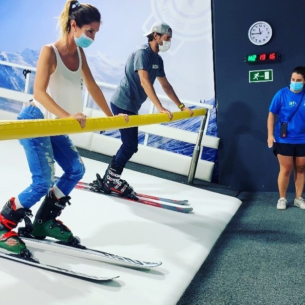 Indoor exercise ski treadmill machine amusement ski machine endless dry ski slope