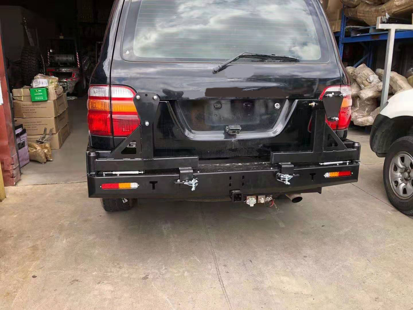 Off Road Style Rear Bumper with oil tank carrier and spare tire carrier for toyota land cruiser LC100