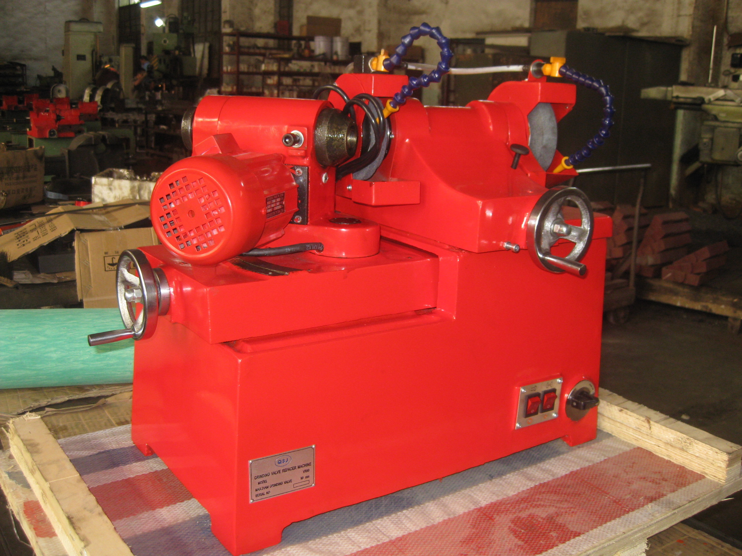 VALVE GRINDING MACHINE VR90