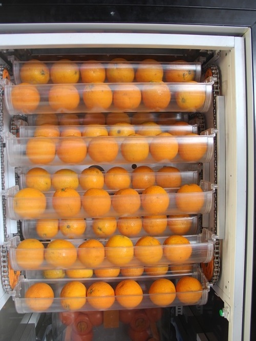 cold fresh orange juice vending dispenser machine