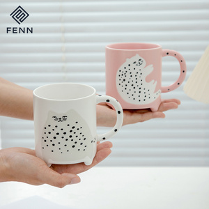 Fancy Novelty Four-legged Cup Spotted Hand-painted Cat Animal Personalised Coffee Tea Mugs Cute Pink Ceramic Holiday Coffee Mugs