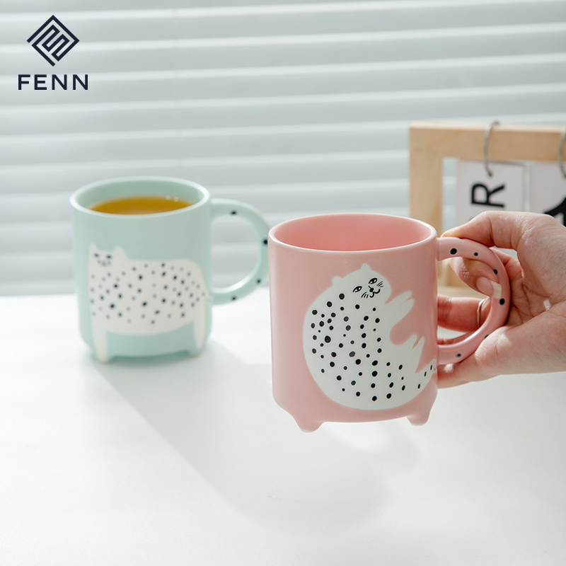 Fancy Novelty Four-legged Cup Spotted Hand-painted Cat Animal Personalised Coffee Tea Mugs Cute Pink Ceramic Holiday Coffee Mugs