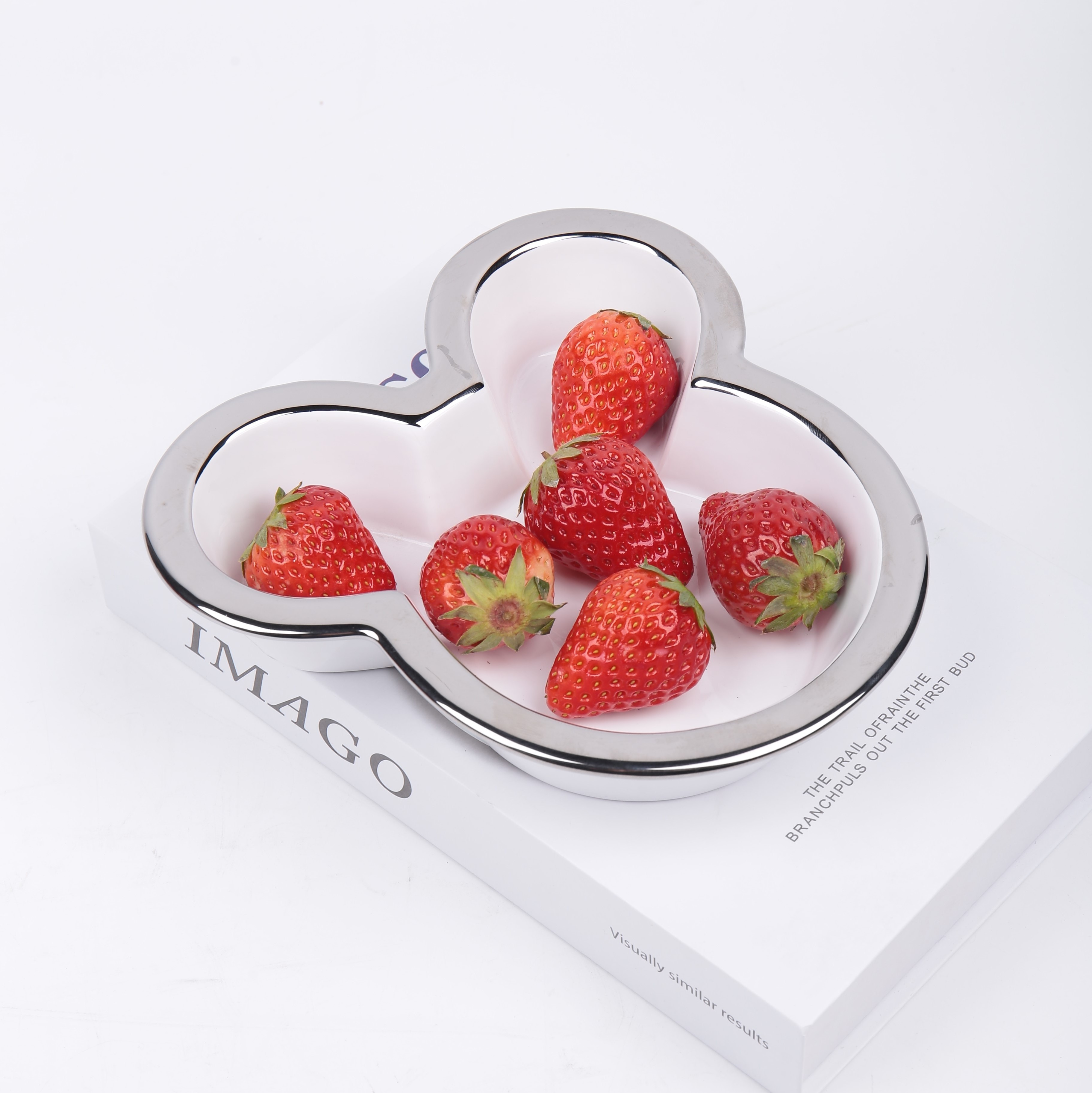 Wholesale creative cute cartoon shape restaurantes ceramic cake dessert steak salad fruit plate for home kitchen