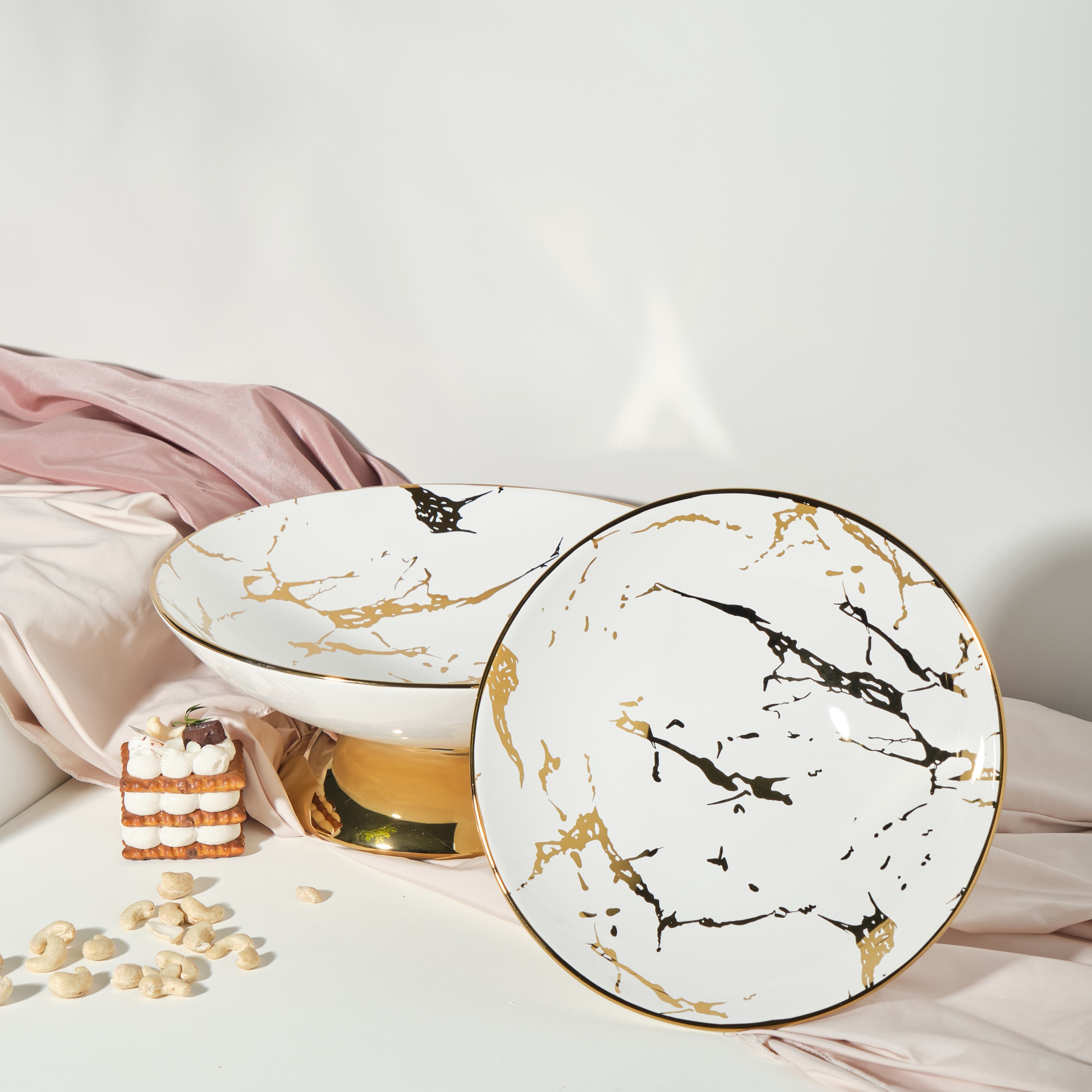 Wholesale luxury fruit nuts plate gold marble design decorative fruit plate with stand