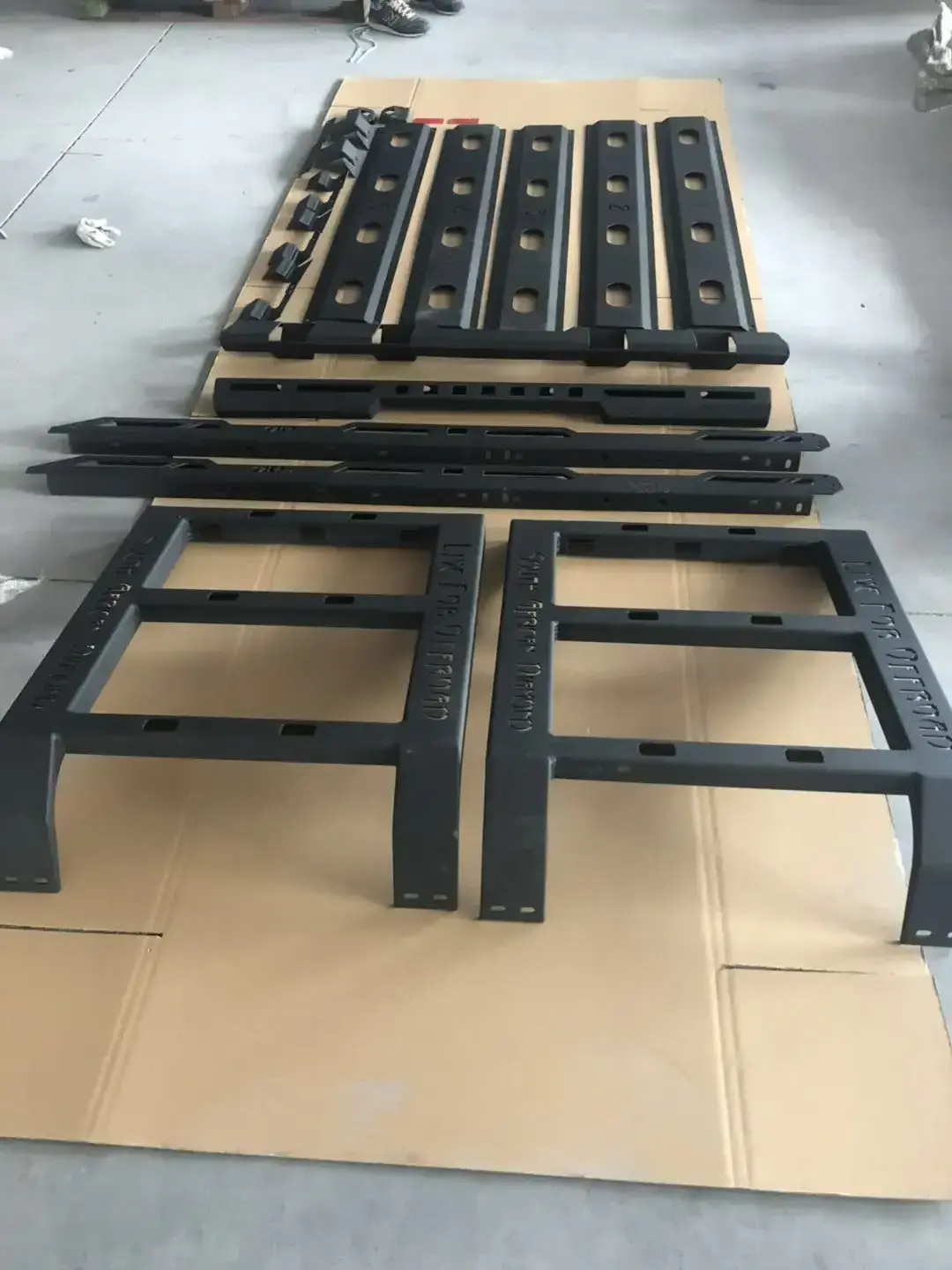 Wrangler JEEP,JEEP Luggage Roof Rack Factory Directly Sell Aluminum JL Black JK Carton Yz 2 Pcs with 4 Light for Jeep Wrangle