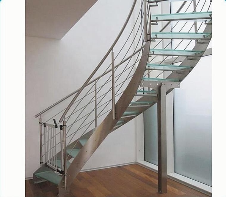 Easy installed villa Commercial glass step spiral staircase resident indoor wood tread helical stairs exterior wood stairs