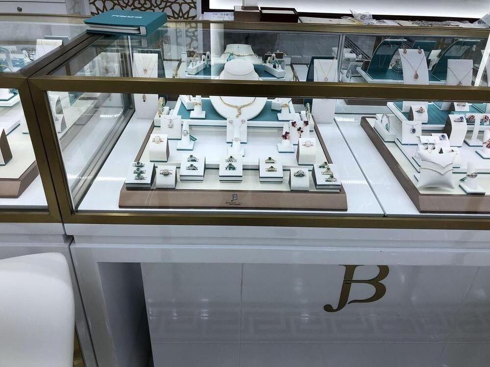 Luxury Modern Gold Showroom Decoration Jewellery Showcase Jewelry Store Furniture Jewellery Shop Design Jewelry Display Counter