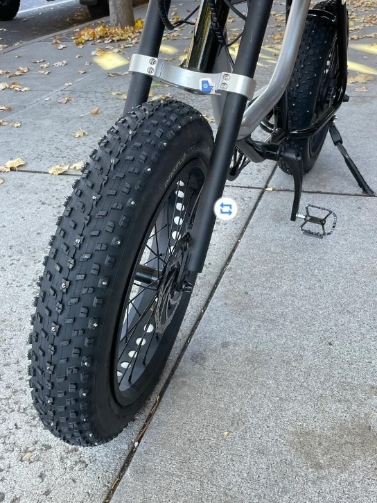 20x4 Studded Tsunami Fat Tire Snow Fat Bike Tyte 20x4.0