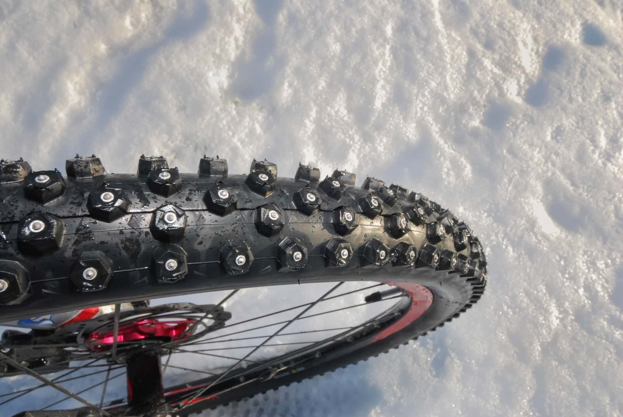 20x4 Studded Tsunami Fat Tire Snow Fat Bike Tyte 20x4.0