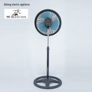 Summer hot sales 3 Blades electric room plastic stand fan japanese electric personal stand floor pedestal fan with oscillation