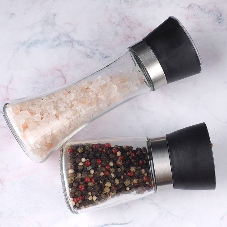 Popular Manual Plastic salt and pepper grinder, Easy adjustable portable spice grinder salt mill sets