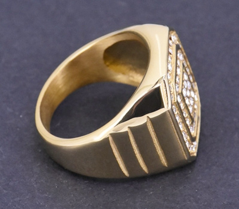 Yiwu DAICY Fashion Jewelry High Quality 18k Gold Plated New Designs Fine Simple Stainless Steel Ring for Men