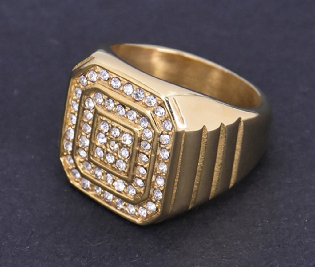 Yiwu DAICY Fashion Jewelry High Quality 18k Gold Plated New Designs Fine Simple Stainless Steel Ring for Men