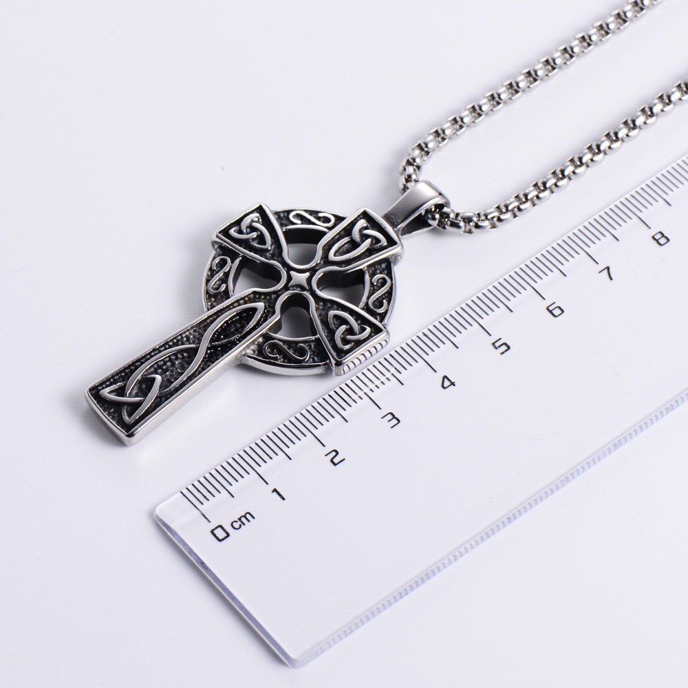 Yiwu DAICY jewelry Factory direct sale Vintage gothic mens Latest Trendy stainless steel Celtic knot cross pendant